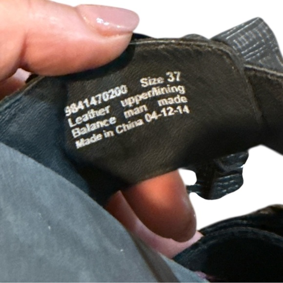 WUC - Dansko Sophie Snadals Black/Pewter - Size 6.5-7 - Picture 6 of 6